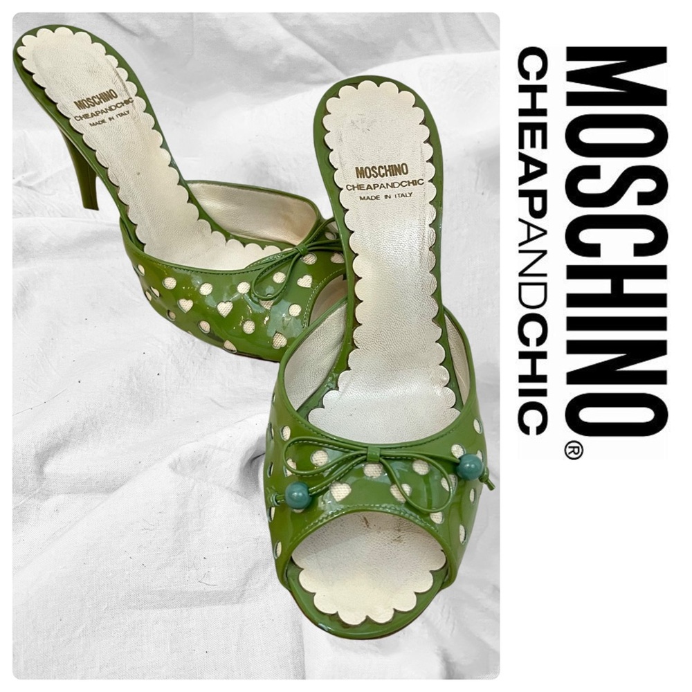 MOSCHINO CHEAP AND CHIC Patent Leather Heart Heels